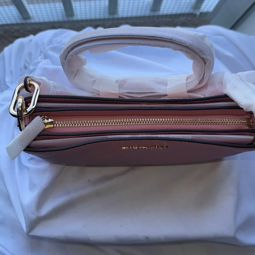 NWT - Michael Kors Blush Pink Pebbled Satchel Crossbody. - Picture 4 of 9